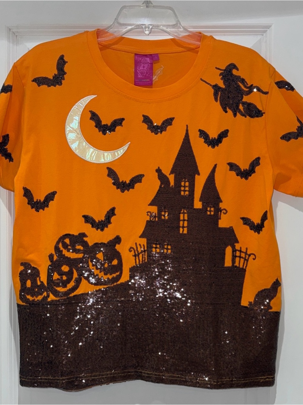 🎃🦇Queen Of Sparkles S NWOT Halloween Haunted House Sequined Tee
